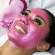 Máscara Facial Revitalizante Diamante Rosa 110g - Raavi 
